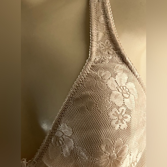 WACOAL 34C NUDE lace  Classic #85594 Coverage Underwire
NUDE/BEIGE Vintage style - Picture 4 of 8